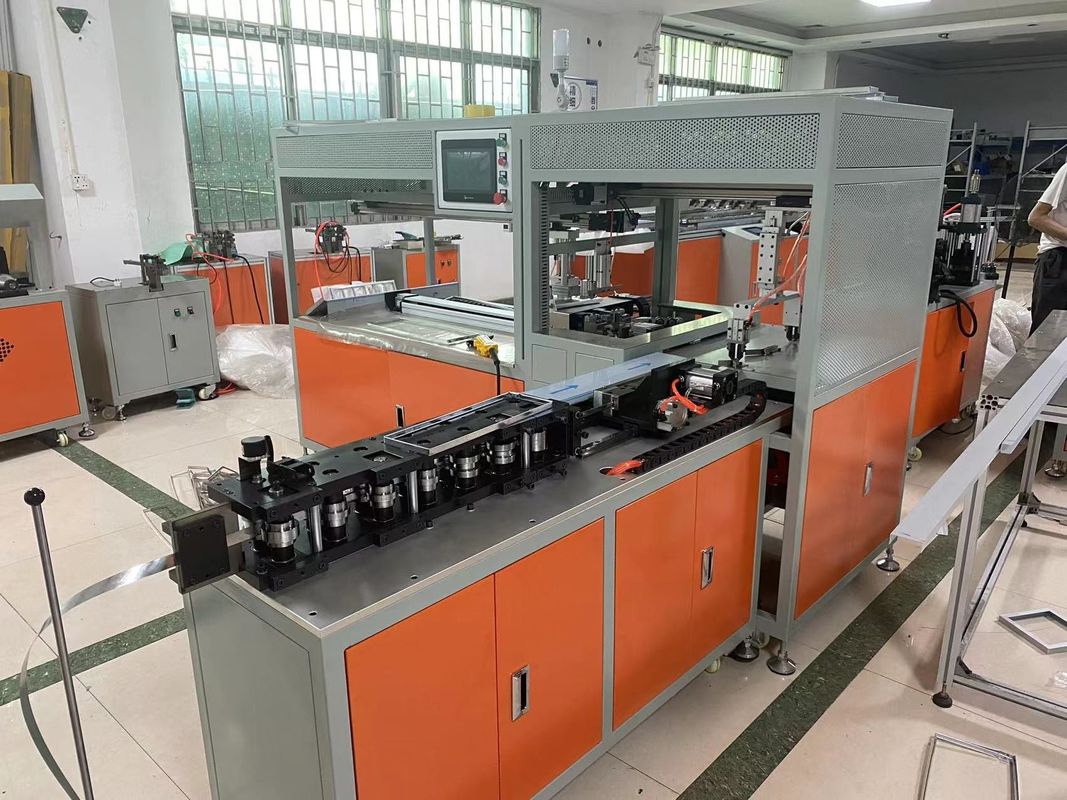 T17 Máquina de formación de marco interno de filtro de bolsillo de gestión no tripulada 220V 5.5KW